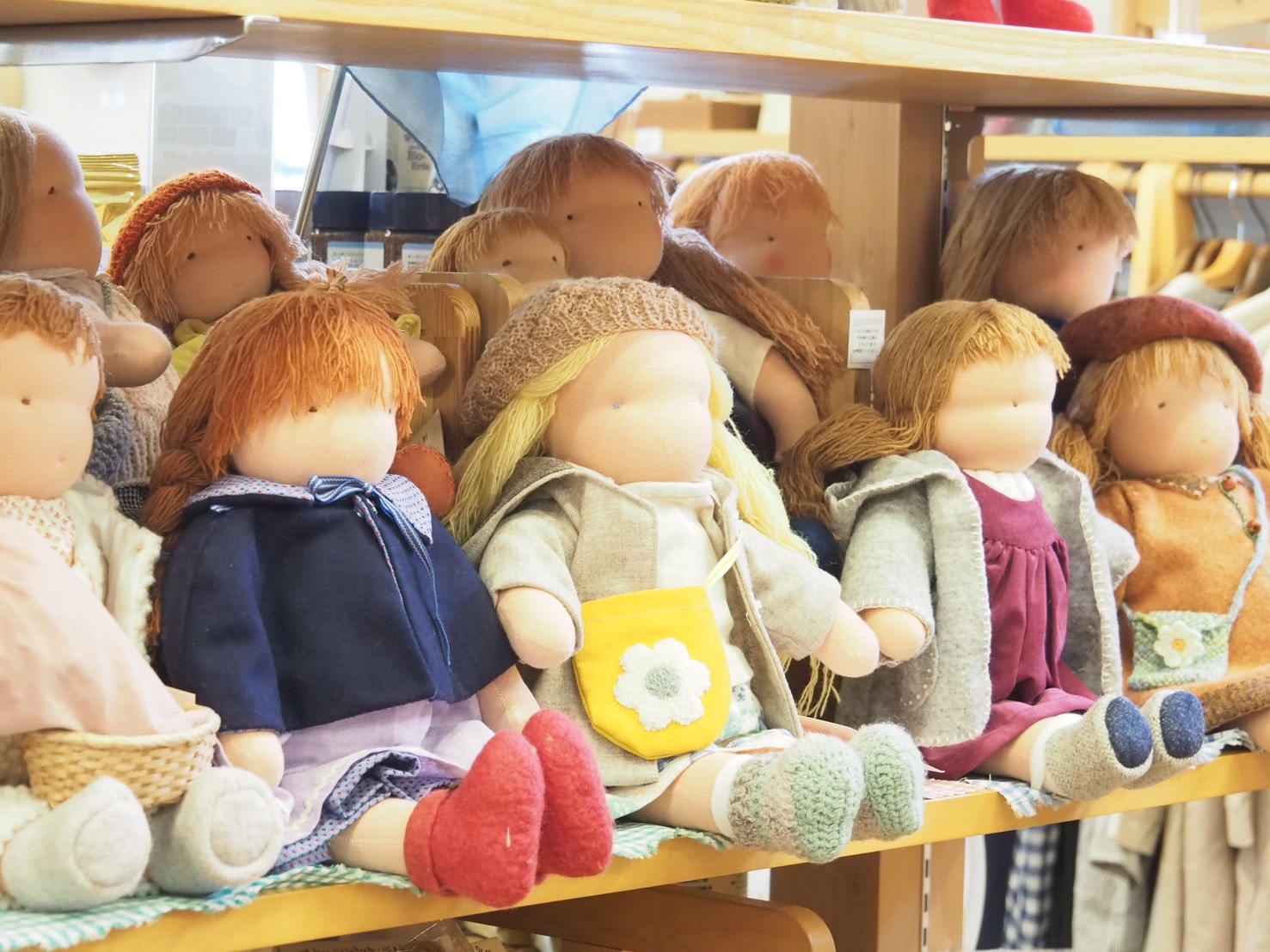 ウォルドルフ人形作品展の延長「木のおもちゃデポー」徳島県徳島市