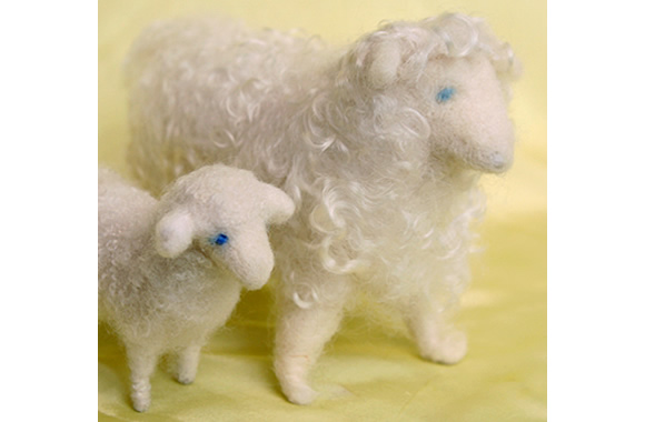 羊毛の手仕事　材料キット 1031：ひつじの親子